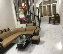 Chính chủ bán nhà Hoàng Mai 35m2 Ngõ Rộng 3,5 thoáng Ở Sướng - Cho thuê 12tri - Sổ sẵn giao dịch