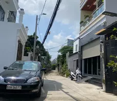 Bán nhà 3 tầng hẻm 33 Đào Tông Nguyên Thị Trấn Nhà Bè, 100m2 ngang 5,3m chỉ 6,9 tỷ