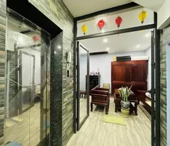 SIÊU HIẾM-TƯ ĐÌNH-PHỐ TRẠM-ĐẲNG CẤP-PHÂN LÔ QUÂN ĐỘI A38-KINH DOANH- GA RA -Ô TÔ 7 CHỖ TRÁNH-THANG