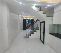 Bán gấp nhà 5 tầng ở Xuân Phương, 100m ra Ngã Tư Canh ô tô đỗ ngay cạnh nhà, gần ĐH Đông Á