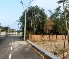 Sổ đỏ chính chủ sẵn sàng công chứng, đất Hòa Lạc 100m, giá tốt, gần đường lớn