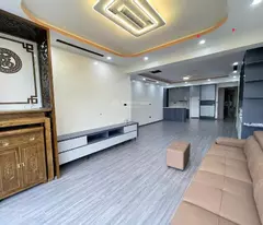Bán căn hộ chung cư Việt Hưng Long Biên DT130m2 giá 5 tỷ 66 lô góc view đẹp nội thất xịn sò ở sướng
