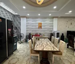 Mặt tiền đường số 270 Cao Lỗ 8x27 đúc 5 tầng 186m2 chỉ 27 tỷ 5
