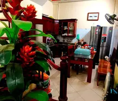 BÁN NHÀ HOÀNG CẦU, ĐỐNG ĐA. 40M2 5 TẦNG MT 4M 7.9 TỶ- DÂN XÂY CHẮC CHẮN- CHỦ NHÀ QUAN CHỨC, CON