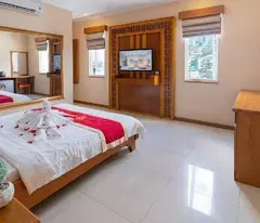 KHÁCH SẠN MẶT TIỀN KHU TÊN LỬA - 7 TẦNG CÓ HẦM&THANG MÁY -139M2 - THU 250 TR/TH