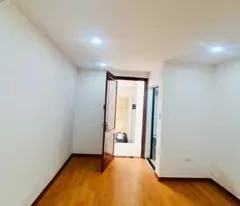 Bán tập thể tầng 3 Nguyễn Chí Thanh, căn studio 1 ngủ khép kín đẹp sẵn ở ngay