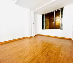 Bán tập thể tầng 3 Nguyễn Chí Thanh, căn studio 1 ngủ khép kín đẹp sẵn ở ngay