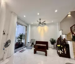 Bán nhà Góc 2 Mặt Tiền, Nhà 3 Tầng,khu Bàn cờ ngay TTTP Nha Trang.