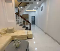 Nhà 2 tầng đường Hoà Trung - Vĩnh Hoà,Nha Trang. 💰Giá : 2tỷ250