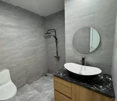 CHỦ ĐI NƯỚC NGOÀI CẦN BÁN GẤP CĂN 1 NGỦ +( 2 Ngủ ) - 43M2 - 3 TỶ BAO PHÍ - TÒA S401 - VINHOMES