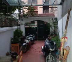 NHÀ SÂN VƯỜN VÕ CHÍ CÔNG, GẦN Ô TÔ, NGÕ THÔNG TỨ TUNG GIÁP RANH BA QUẬN 77M2-5T-MT5M CHỈ 11,6 TỶ