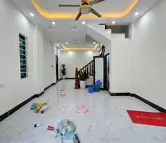 Nhà 5 tầng gần hoàn thiện ở Kim Hoàng Vân Canh, cách ủy ban xã Vân Canh 30m, giá 4,9 tỷ còn giảm