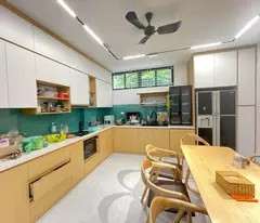 Bán nhà Lâm Du, Bồ Đề, 90m2, 5 tầng, 14.8 tỷ. Mặt phố, lô góc , LH : 0365820395