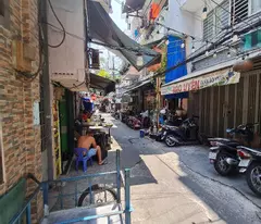 Bán đất tặng nhà 44m2 ngay giữa phố chợ Hồ Thị Kỷ thích hợp kinh doanh, buôn bán, khách sạn, căn