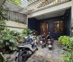 biệt thự mini Ngọc Thuỵ, 90m x 5tầng, sân vườn, gara ôtô, đồ gỗ nhập khẩu, ô chờ thang máy