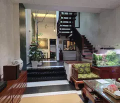 biệt thự mini Ngọc Thuỵ, 90m x 5tầng, sân vườn, gara ôtô, đồ gỗ nhập khẩu, ô chờ thang máy