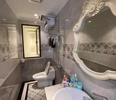Bán nhà Mặt phố Cổ Linh, Cạnh TTTM Aeon Long Biên, 5 tầng, ô tô, kinh doanh, Nhỉnh 20 tỷ.