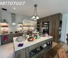 P/lô đấu giá Việt Hưng - mặt tiền 6m - vỉa hè rộng - ô tô tránh - kinh doanh - văn phòng - hàng