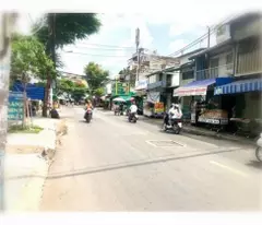 Nhà mặt tiền đường Lạc Long Quân , đường kinh doanh khu sầm uất
