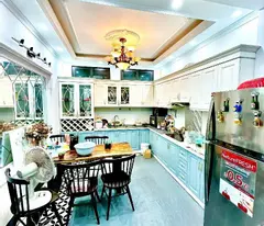 Cần bán nhà Nguyễn Trãi, DT 52m2, 4 tầng, 2 thoáng trước sau, nhà đẹp đón tết