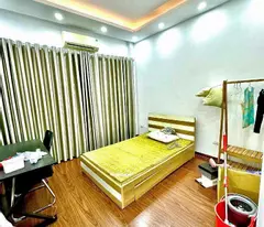 Cần bán nhà Nguyễn Trãi, DT 52m2, 4 tầng, 2 thoáng trước sau, nhà đẹp đón tết