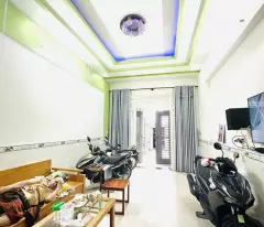 Tên lửa, BTĐB, 4 tầng, 4 phòng ngủ,đường 8m thông, TL.
