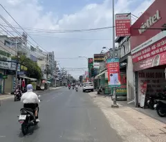 Bán nhà mặt tiền 3 tầng 5x26m giá 15,9 tỷ Đường Nguyễn Ảnh Thủ