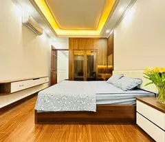 Bán nhà trung tâm quận Cầu Giấy, 5 tầng mới tinh full nội thất, diện tích 35m2, nhỉnh 6 tỷ
