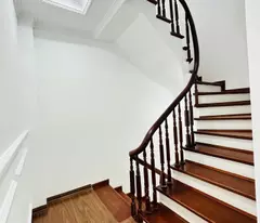 Bán nhà trung tâm quận Cầu Giấy, 5 tầng mới tinh full nội thất, diện tích 35m2, nhỉnh 6 tỷ