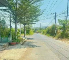 Bán nhà mặt tiền đường 8 lò lu diện tích 57m cấp 4 vị trí đẹp