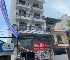 Bán nhà dịch vụ 136m2, 5 tầng 1 thượng, 900m2 sử dụng, vị trí đắc địa, đã được mời 20 tỉ.