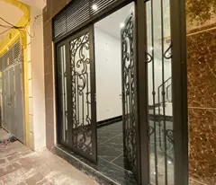 Lạc Long Quân dưới 7 tỷ, Diện Tích 33m2, 4 tầng, Mặt Tiền 3.8 m, giá 6.85 tỷ