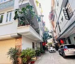 Nhà đẹp tại Bùi Xương Trạch, phân lô Bộ Công An, 46,8m², mặt tiền 4,5m, giá 11,6 tỷ, ô tô vào tận