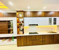 Cầu Giấy dưới 7 tỷ, diện tích 30m2, 5 tầng, mặt tiền 3.4m , giá 6.9 tỷ