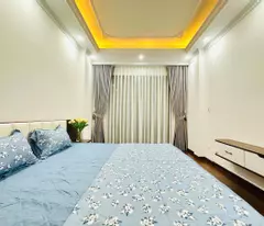 Cầu Giấy dưới 7 tỷ, diện tích 30m2, 5 tầng, mặt tiền 3.4m , giá 6.9 tỷ