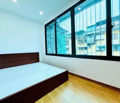 Bán tập thể Ngọc Hà, Ba Đình, tầng 4 lô góc 3 thoáng 3 ngủ, đẹp full nội thất
