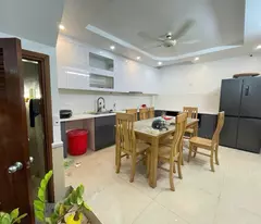 Bán nhà Trung Kính, Cầu Giấy, DT 55m2, 5  tầng, ô tô đỗ cửa, kinh doanh