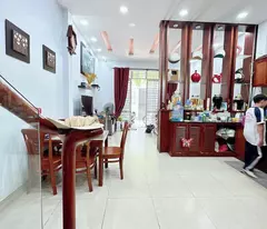 Nhà ngọn giá cực tốt Tân Phú - Hẻm kinh doanh đắc địa sát chợ Tân Hương - 100m2, 3 tầng BTCT - Giá