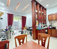Nhà ngọn giá cực tốt Tân Phú - Hẻm kinh doanh đắc địa sát chợ Tân Hương - 100m2, 3 tầng BTCT - Giá