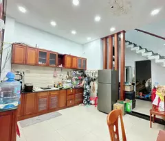 Nhà ngọn giá cực tốt Tân Phú - Hẻm kinh doanh đắc địa sát chợ Tân Hương - 100m2, 3 tầng BTCT - Giá