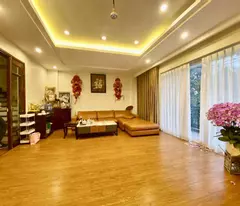 siêu phẩm Lâm Hạ, 97m x 5tầng, mặt tiền 7m, thang máy, gara 4 ôtô, vỉa hè, kinh doanh ngày đêm
