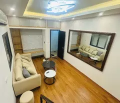 Bán gấp nhà ngõ 409 Kim mã. Diện tích 65m2, xây 5 tầng, mặt tiền 4m SĐCC. Giá 3280 triệu