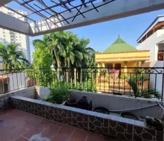 Bán nhà Lạc long quân - Lô góc - oto đỗ cửa - gần Hồ Tây - chợ Bưởi