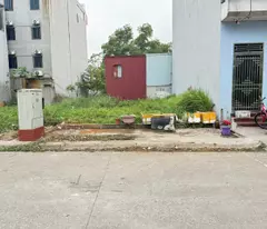 Bán đất dịch vụ tổ 5, Quang Minh, Mê Linh, HN. Mặt tiền kinh doanh đẹp. DT 95m, giá 5,7 tỷ.