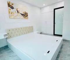 SANG SỊN TẠI NGỌC LÂM LONG BIÊN 38 M x 7 TẦNG - CHỈ  10.2 TỶ. CÓ 

BỚT Ô TÔ VÀO NHÀ - KINH DOANH