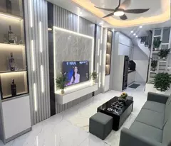Khâm Thiên dưới 6 Tỷ, Diện Tích 30m2, 4 tầng , Mặt Tiền 32m2, giá 5,98 tỷ Đống Đa