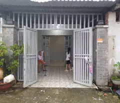 NHÀ NGAY NHÀ VĂN HÓA THIẾU NHI - HẺM XE HƠI VÔ NHÀ - CÁCH CHỢ HÓC MÔN 200M - ĐI BỘ RA SIÊU THỊ