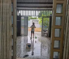 NHÀ NGAY NHÀ VĂN HÓA THIẾU NHI - HẺM XE HƠI VÔ NHÀ - CÁCH CHỢ HÓC MÔN 200M - ĐI BỘ RA SIÊU THỊ