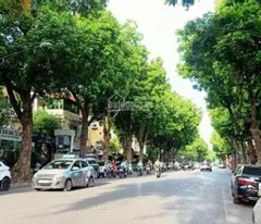 HẠ CHÀO 300tr NHÀ 2 TẦNG MẶT PHỐ TRẦN HƯNG ĐẠO, TP THÁI BÌNH, DT 77m2, MẶT TIỀN RỘNG KINH DOANH ĐA
