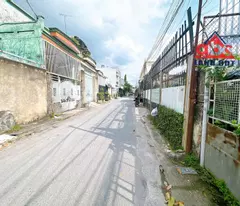 D383
BÁN LÔ ĐẤT có sẵn xác nhà 1 lầu 1 trệt  SỔ RIÊNG FULL THỔ CƯ_ 170m2 ngang 8m Phường Tân Biên